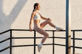 卡拉格：利物浦必须冬窗购买一名中后卫，队内储备已岌岌可危