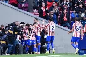 一五挡拆直接命中三分，解说：徐杰调动一五挡拆比外援还出色徐杰厉害不愧是